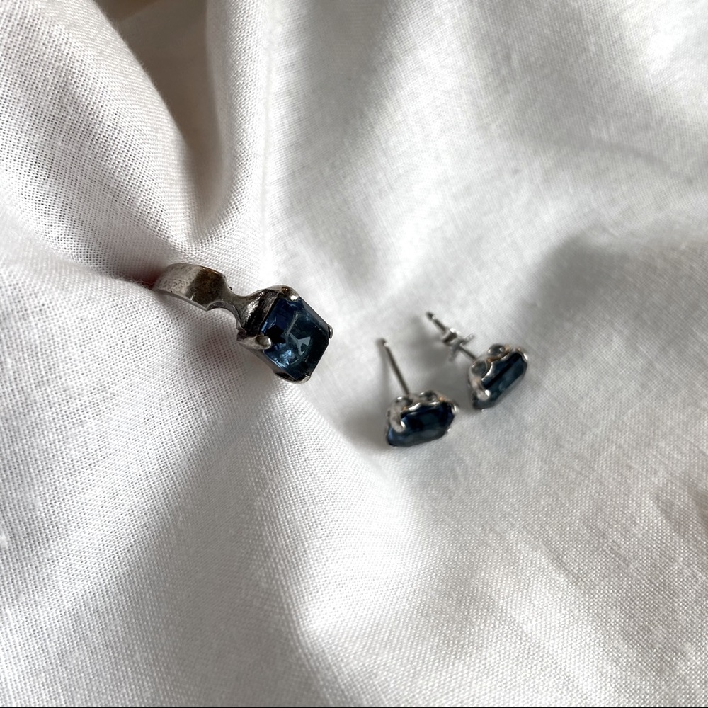 Earnings and Ring Blue Stone Silver Set